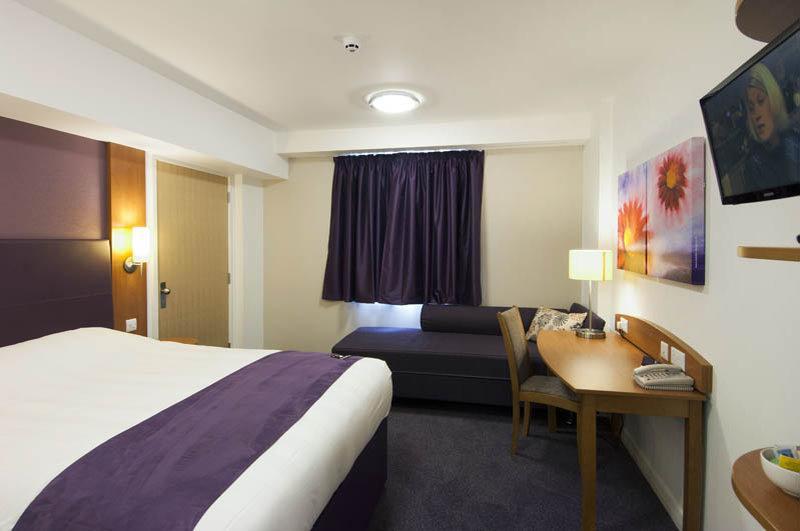 Premier Inn Chorley North Esterno foto